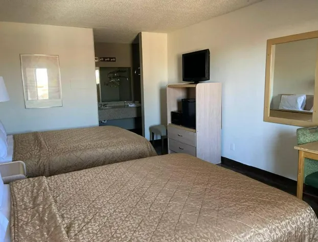 Tree Inn & Suites Albuquerque. hotel detail image 4