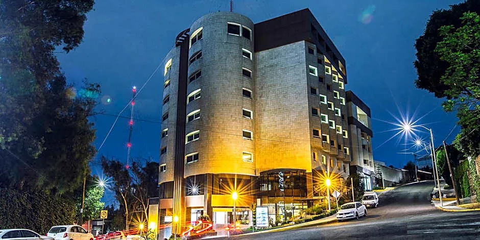 JF Grand Puebla hotel hero