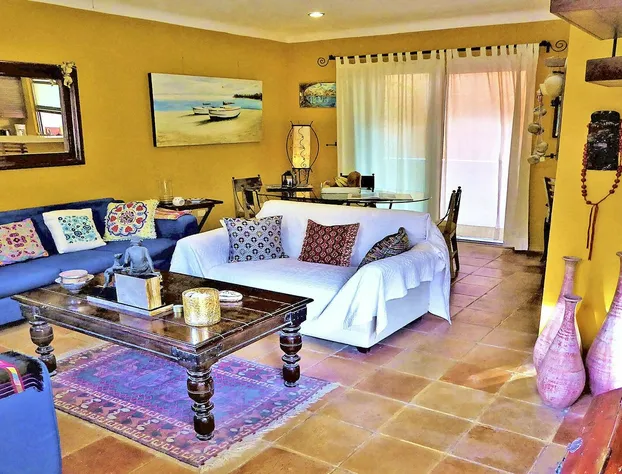 Royal Oasis Condo by PRP hotel detail image 2