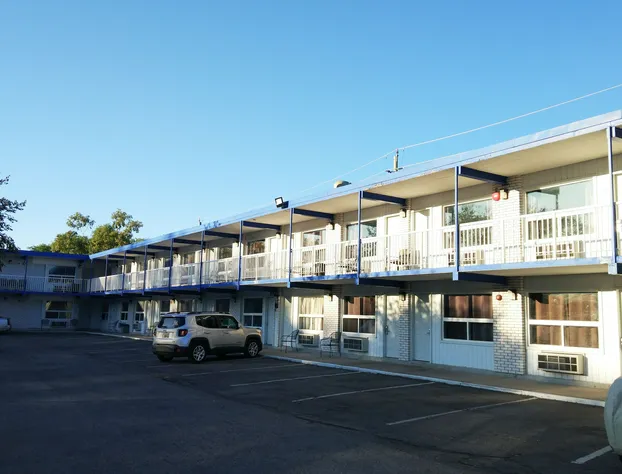 Joys Inn Niagara Falls hotel detail image 1