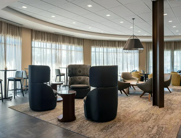 Courtyard by Marriott Petaluma Sonoma County hotel detail image 3