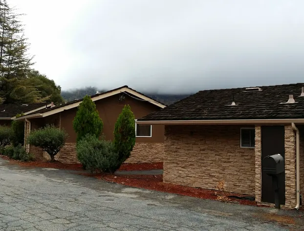 Mountain Trail Lodge & Vacation Rentals hotel detail image 2