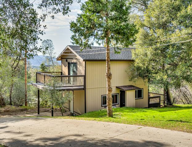 Mountain Trail Lodge & Vacation Rentals hotel detail image 3