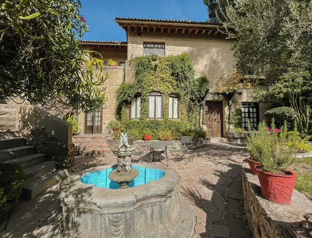 Casa Liza hotel detail image 3