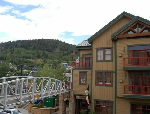 Lift Lodge Condo hotel detail image 2