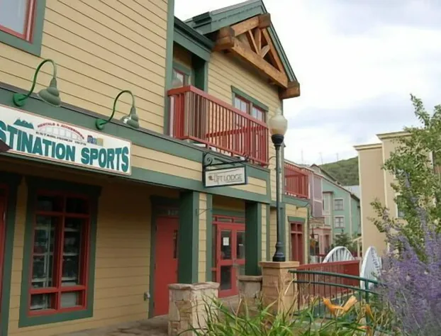 Lift Lodge Condo hotel detail image 3