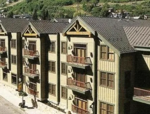 Lift Lodge Condo hotel detail image 4