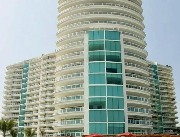 Bay View Grand Marina 3BR hotel detail image 1