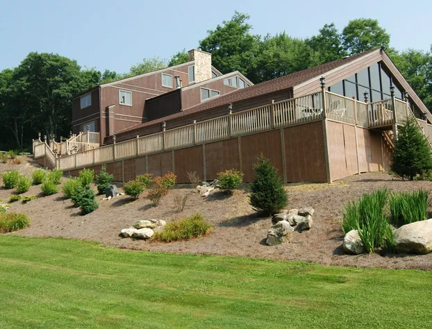 Bluegreen Vacations Blue Ridge Village, an Ascend Collection Resort hotel detail image 2