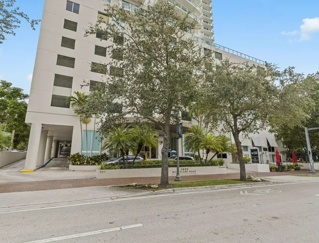 Private Residences at Hotel Arya by SoFLA Vacations hotel detail image 2