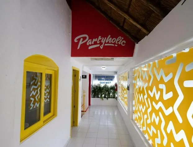 Hotel Partyholic hotel detail image 1