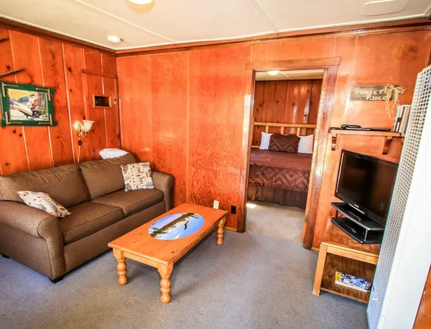 Shore Acres Lodge #451 hotel detail image 3