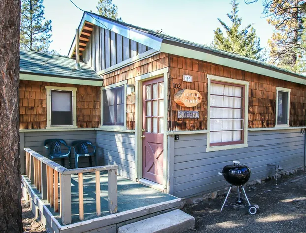 Shore Acres Lodge #451 hotel detail image 4