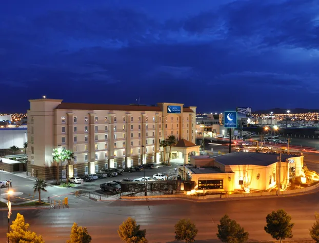 Hotel Mesaluna Near American Consulate hotel detail image 1