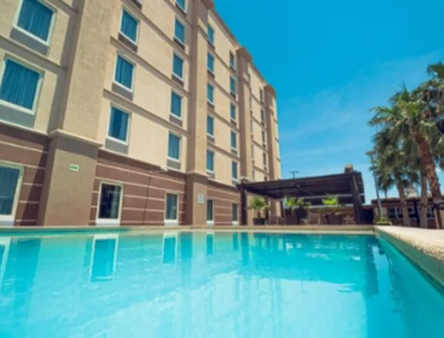 Hotel Mesaluna Near American Consulate hotel detail image 3