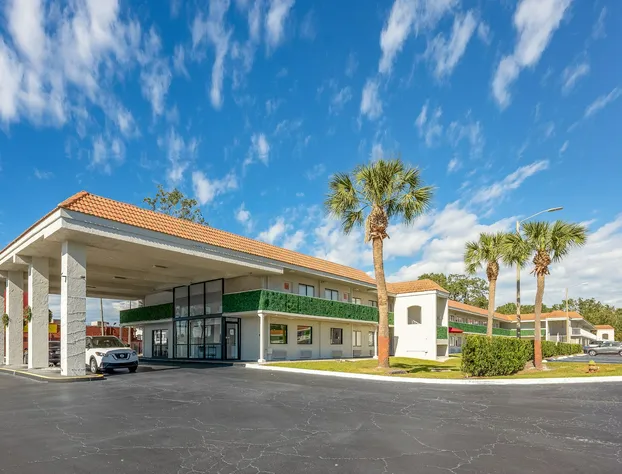 Travelodge by Wyndham Orlando Lake Buena Vista South hotel detail image 4