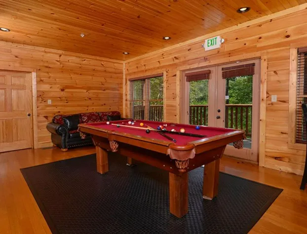 Bearskin Lodge hotel detail image 3