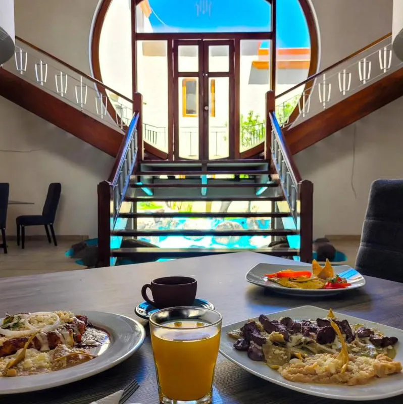 Hotel Paseo de la Presa hotel hero