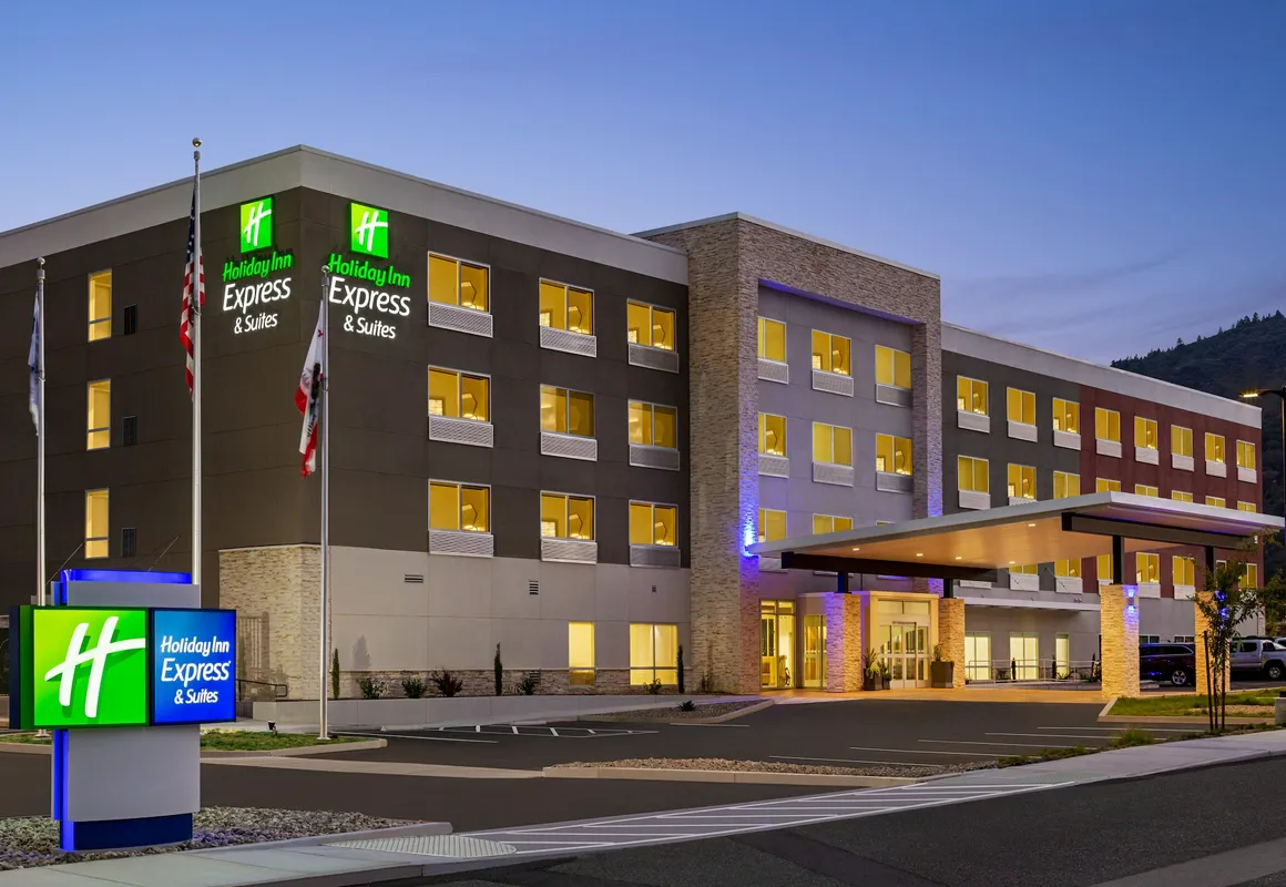 Holiday Inn Express and Suites Ukiah by IHG hotel hero