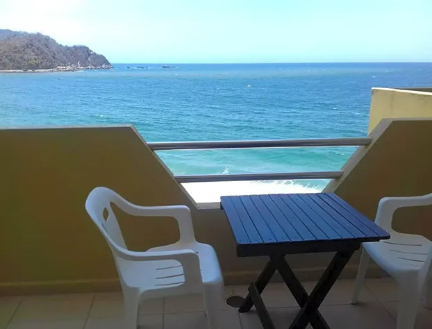 Bogavante Barra de Navidad hotel detail image 1