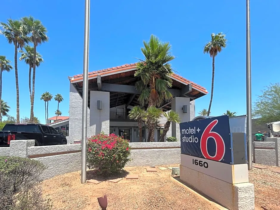 Motel 6 Tempe, AZ – Elliot Road hotel hero