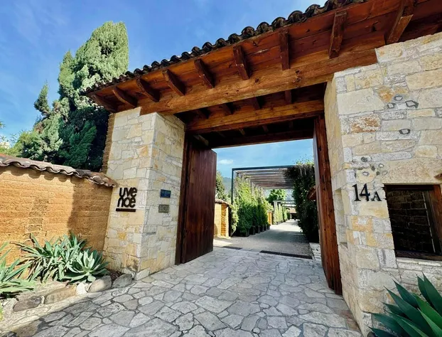 Uvence Arte + Hotel hotel detail image 2