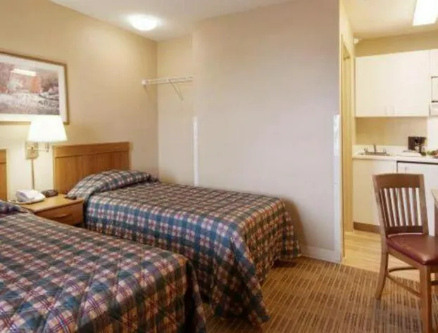 Crossland Economy Studios - Kansas City - Northeas hotel detail image 2