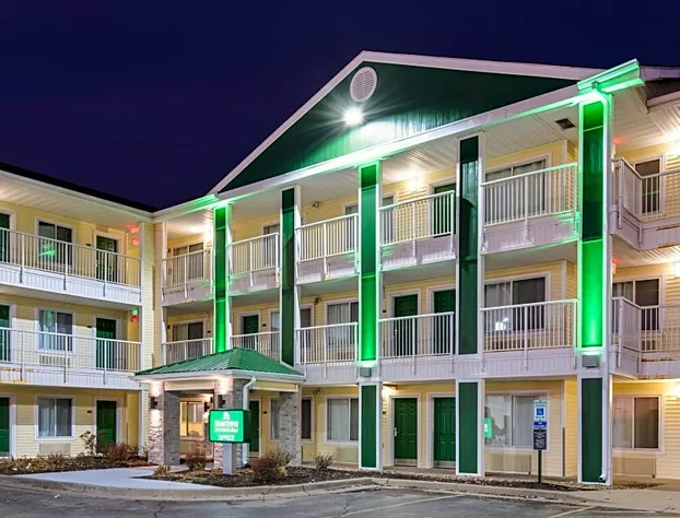 HomeTowne Studios Kansas City - Worlds of Fun hotel detail image 3