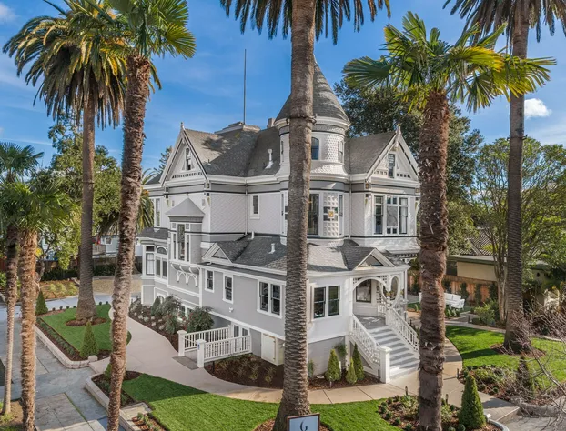 The George Luxury Boutique Inn hotel detail image 2