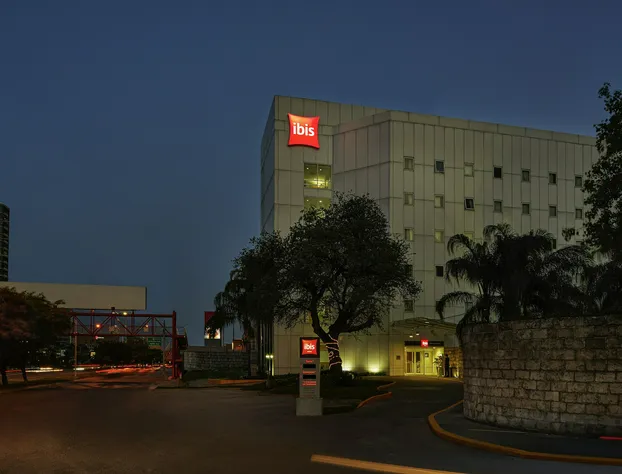 ibis Monterrey Valle hotel detail image 2