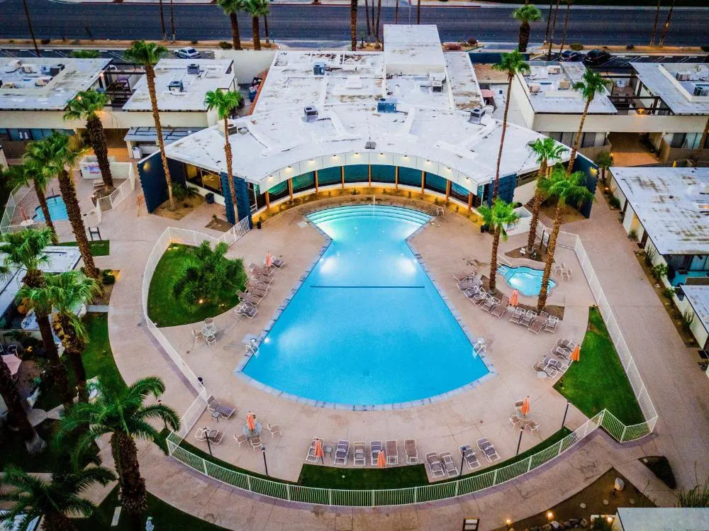 Ocotillo Lodge hotel hero