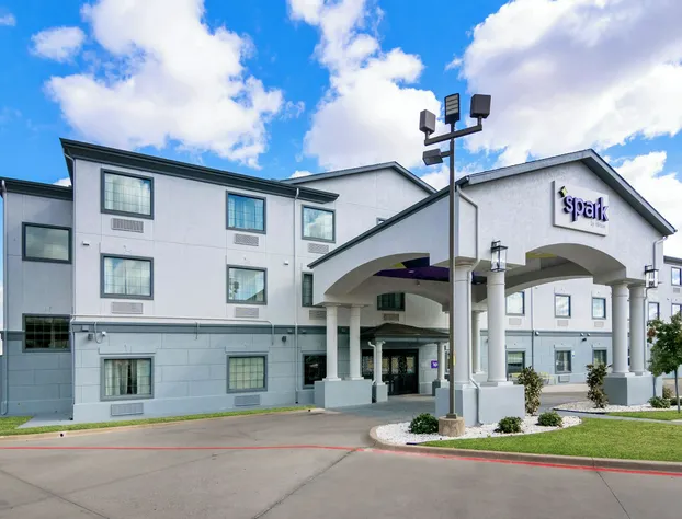 Spark by Hilton Wichita Falls hotel detail image 1
