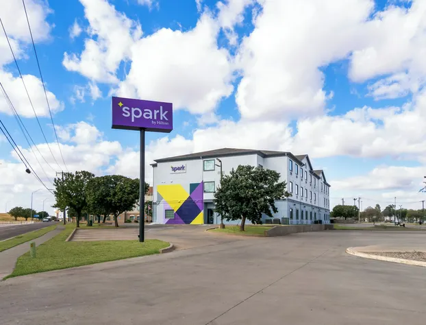 Spark by Hilton Wichita Falls hotel detail image 2