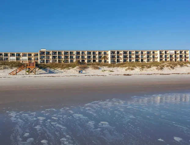 Beacher's Lodge Oceanfront Suites hotel detail image 3
