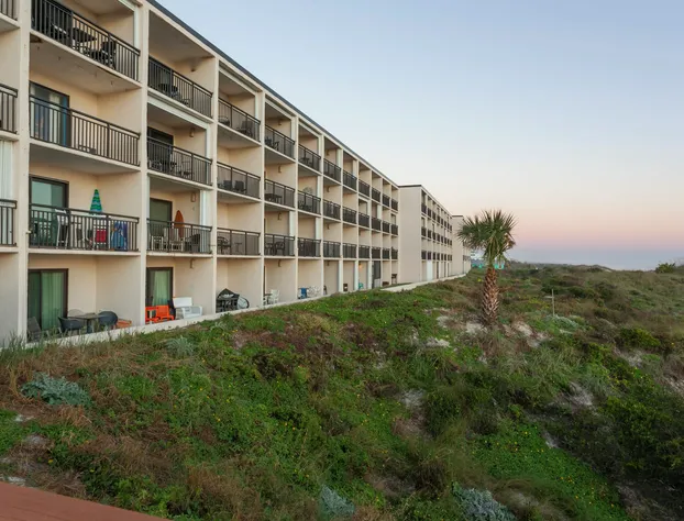 Beacher's Lodge Oceanfront Suites hotel detail image 4