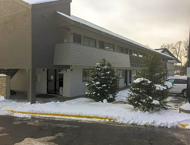 Motel 6 Burnsville, MN hotel detail image 1