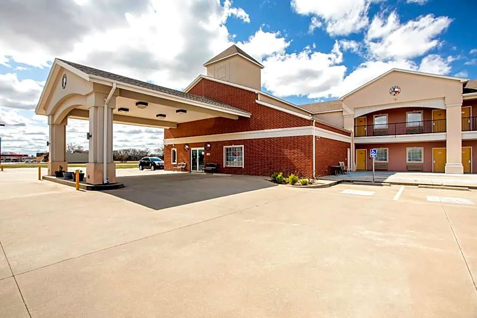 OYO Hotel Valley View TX, I-35 hotel hero