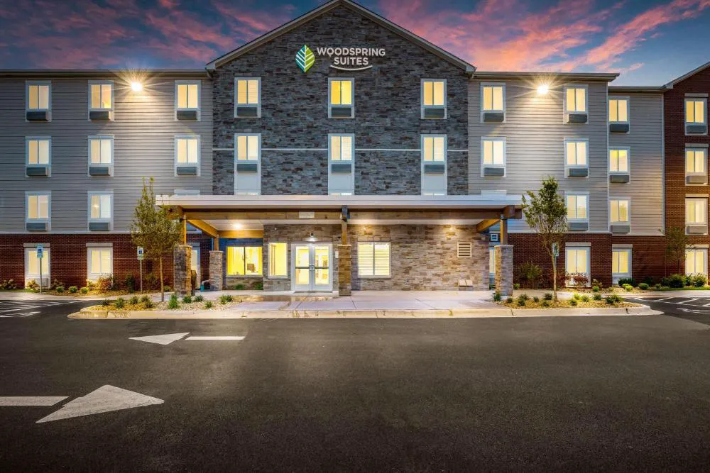 WoodSpring Suites Elgin - Chicago hotel hero