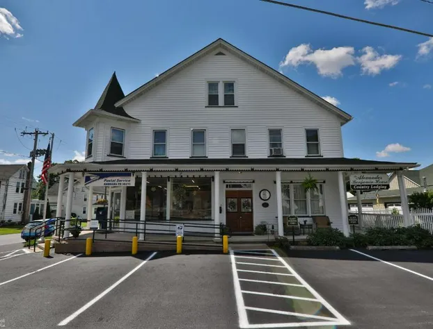 Lizard Creek Inn hotel detail image 1