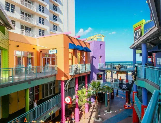 Penthouse Floor 1 BR Resort Condo Direct Oceanfront Wyndham Ocean Walk - Daytona Funland 1908 hotel detail image 2