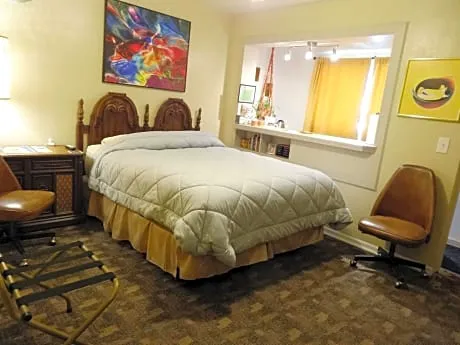 Itty Bitty Inn hotel detail image 4