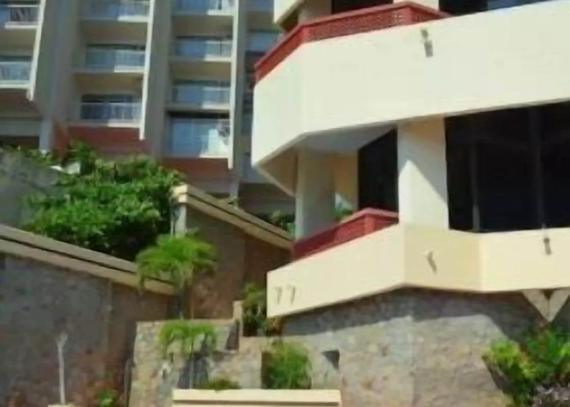 Condo Sil hotel hero