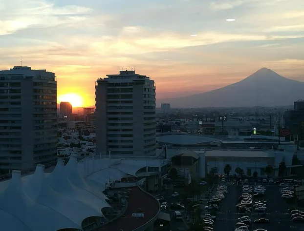La Quinta by Wyndham Puebla Palmas Angelopolis hotel detail image 1