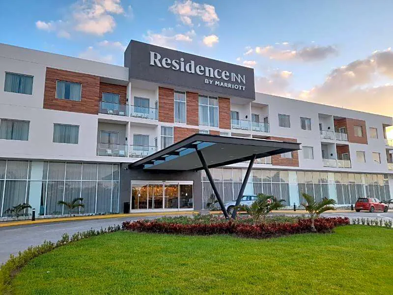 Residence Inn Cancun hotel hero