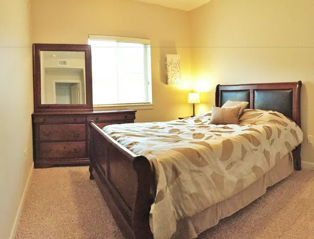 Downtown Luxury Condo at Citifront hotel detail image 4