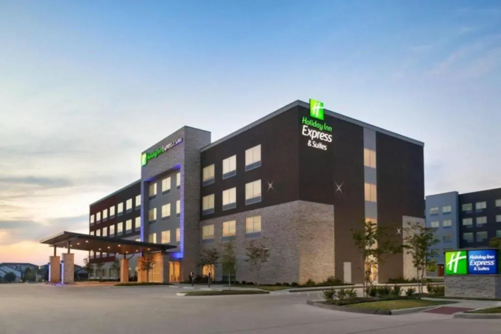 Holiday Inn Express & Suites Austin North - Pflugerville by IHG hotel hero