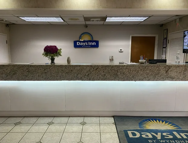 Days Inn by Wyndham Ozark hotel detail image 3