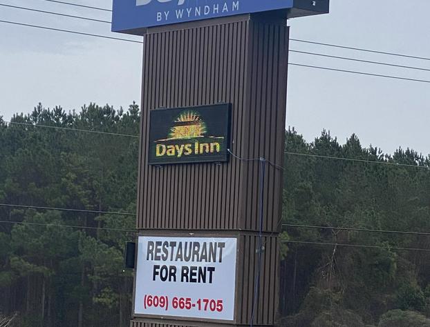 Days Inn by Wyndham Ozark hotel detail image 2