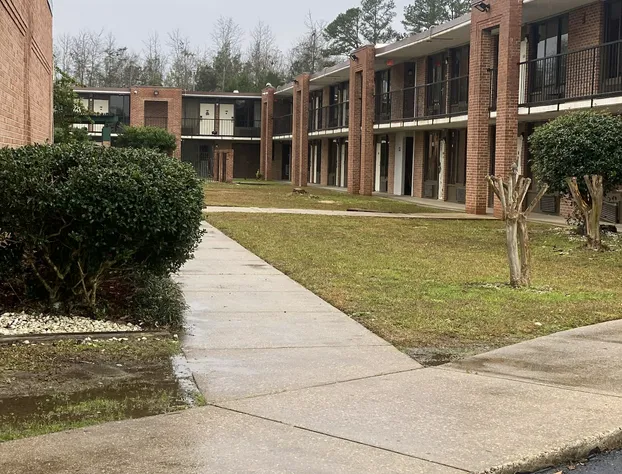 Days Inn by Wyndham Ozark hotel detail image 3