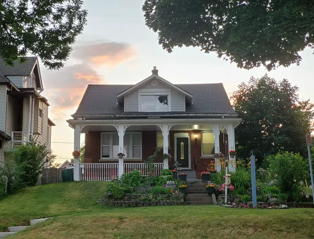 Serene Niagara Inn hotel detail image 1